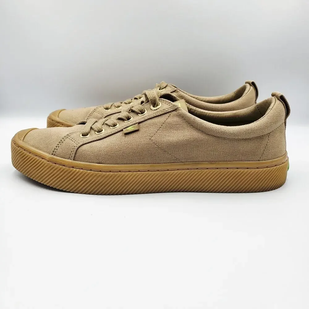 Cariuma Sand Gum Canvas Organic Low-Top Lace-Up Sneakers Men's 10.5 Women's 12